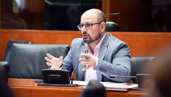 Las Cortes de Aragón respaldan la iniciativa del PAR para impulsar la puesta en marcha del Plan MOVES IV por parte del Gobierno de España