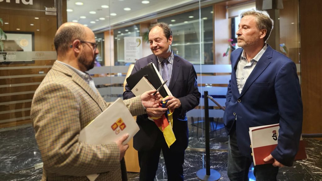 CHA y PAR presentan una Proposición de Ley de derogación de los Decretos de Nueva Planta para solucionar “una injusticia histórica”
