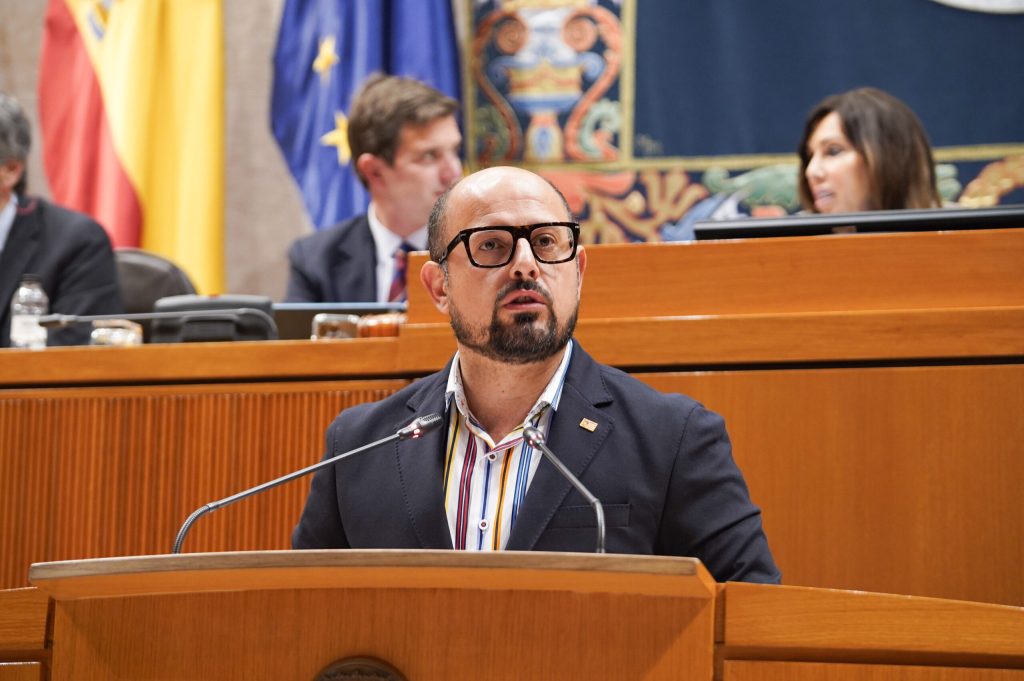 El PAR logra que Aragón recupere “el carácter preferente” de la custodia compartida